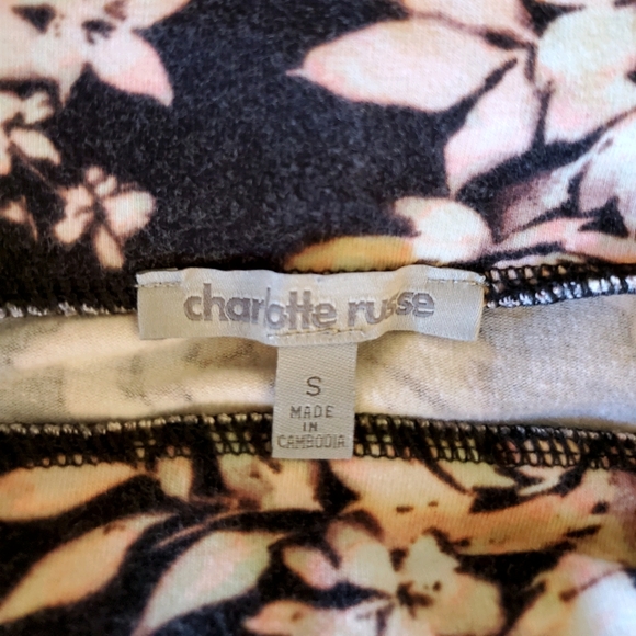 Small Charlotte Russe Bodycon Skirt - (2/$15) - Picture 5 of 5